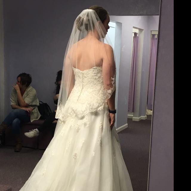 Show me your dress!