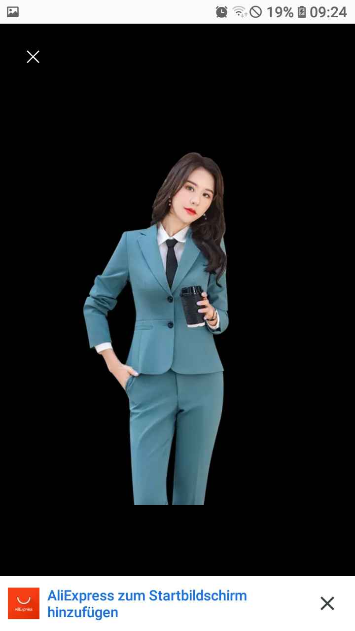 Can a bi woman wear a suit even though she's marrying a man? - 1