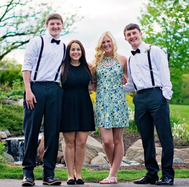 What should ushers wear? 1