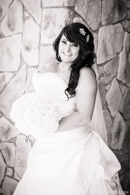 Dream wedding photos are back