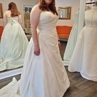 So Im plus size !!! wedding dress shopping ! - 2