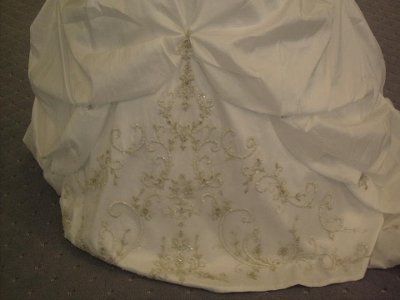 I want to see dresses