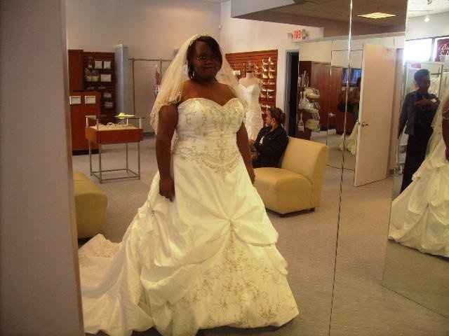 what does your wedding dress look like?!?!?