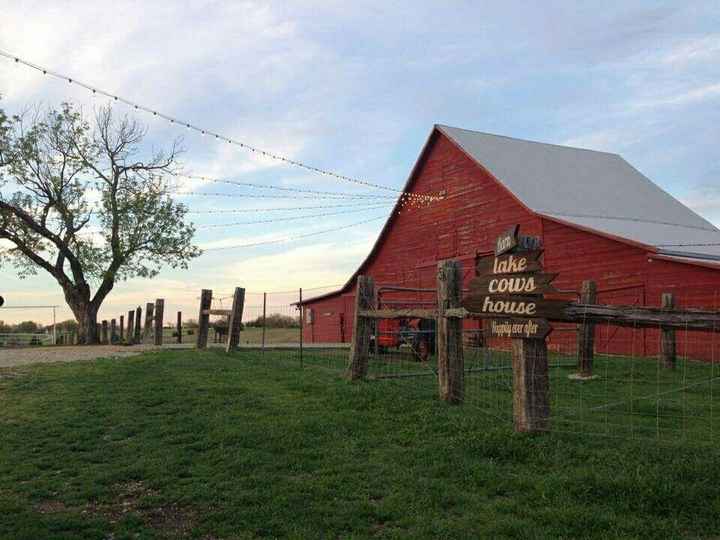 Texas wedding on a budget.