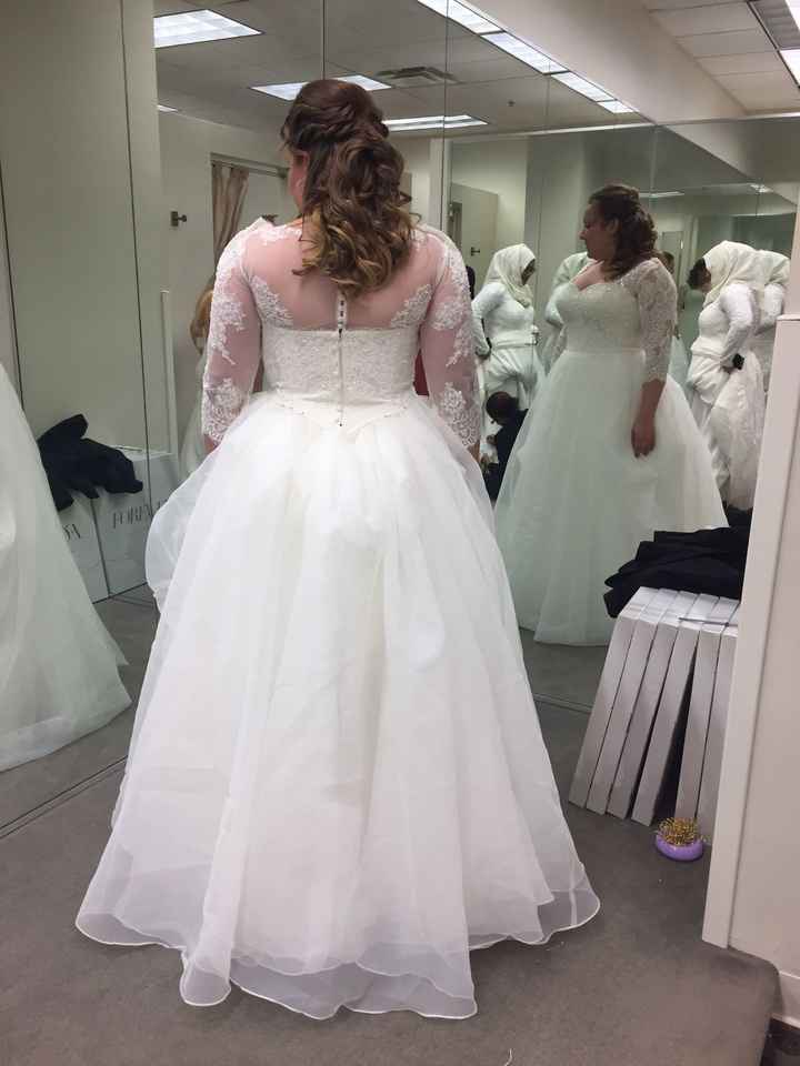 Any size 12/14 brides care to share?