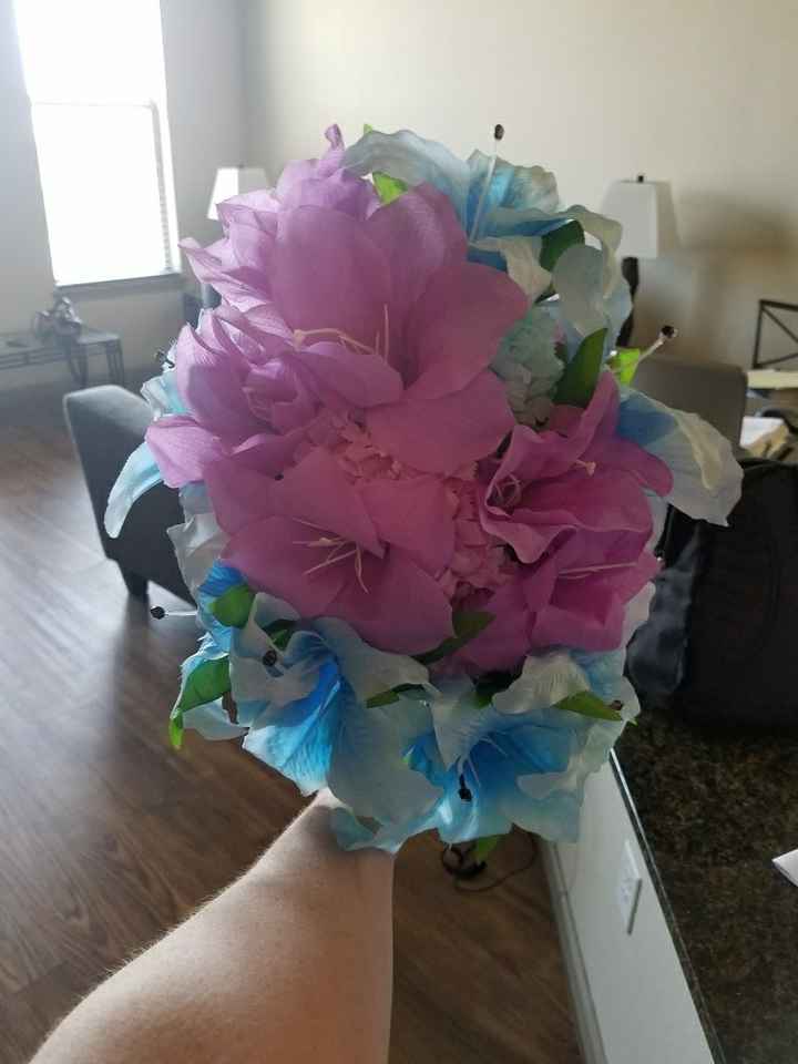 Thinking of Flower Arrangements? Show me yours!
