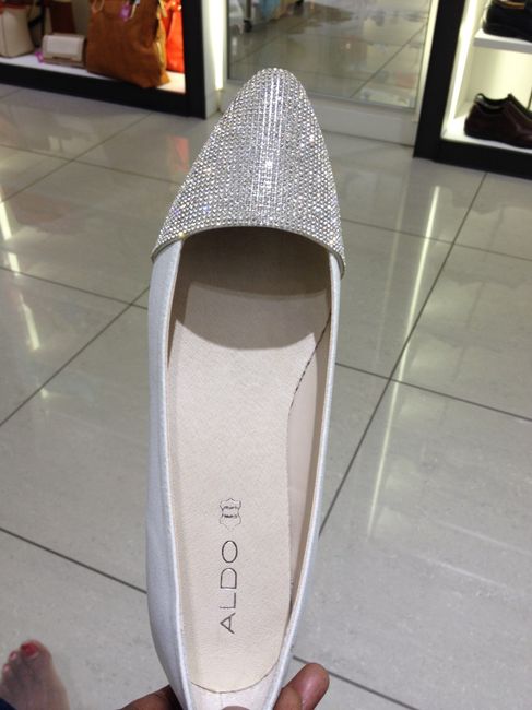 Ballet Flats for Wedding Day! Any other brides who don't want to tower over their FH??