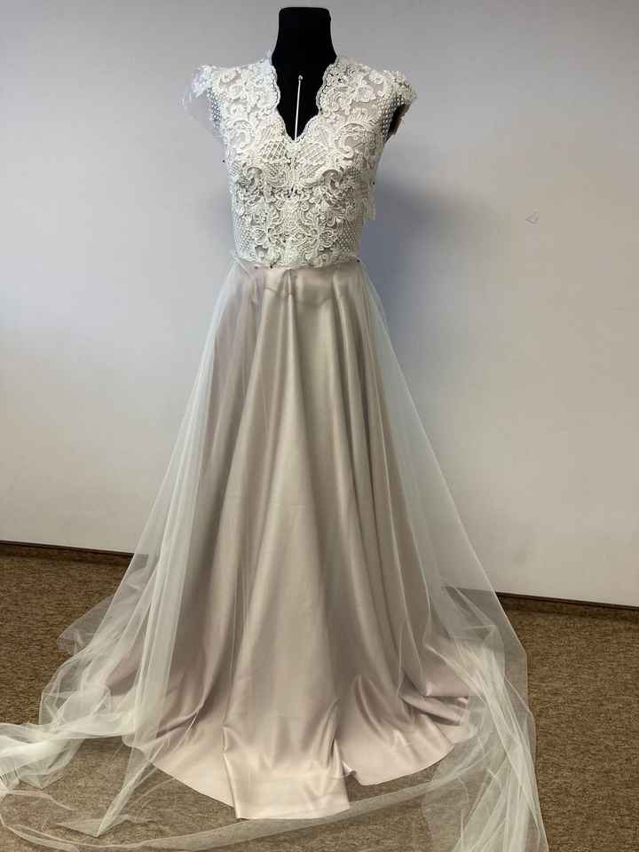 Can't decide on my dress, need help 1
