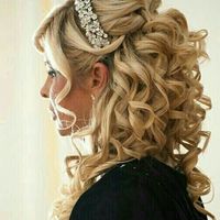 Curly hair brides