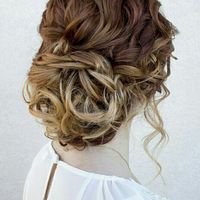 Curly hair brides
