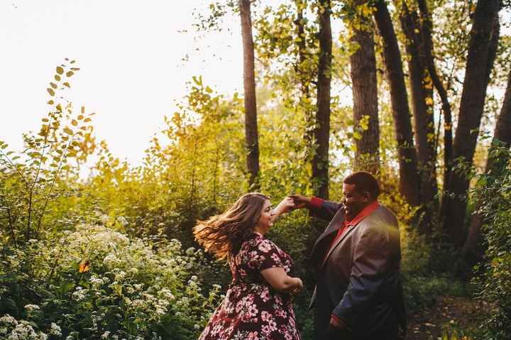 Show Me Your Fav Engagement Photo(s)! - 1