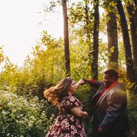 Show Me Your Fav Engagement Photo(s)! - 1