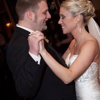 We're married!! Pics :)