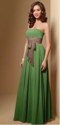 Show me your bridesmaid dresses with your wedding dress!