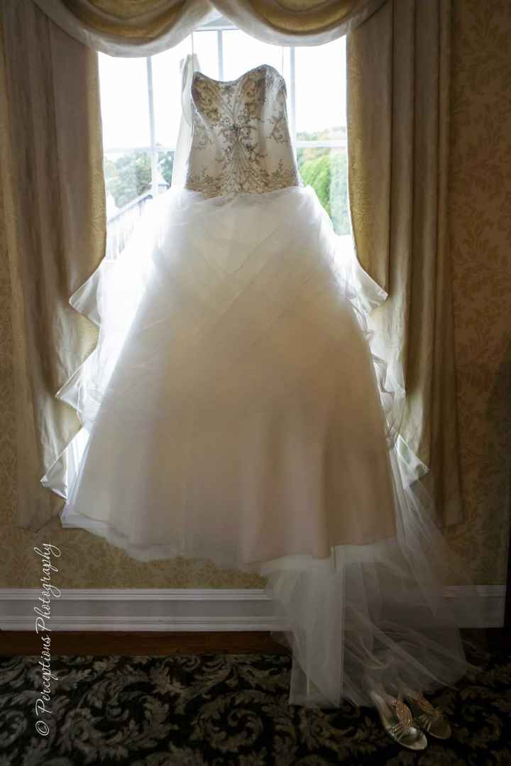 I can't believe it... it's time for my back and married post!! *UPDATE* Pro pics are in already!!