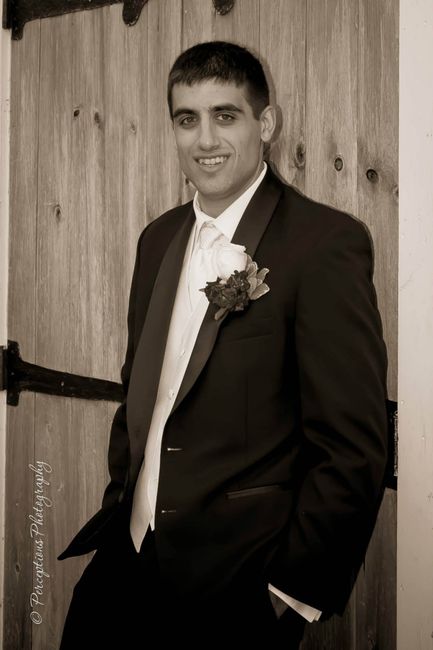 I can't believe it... it's time for my back and married post!! *UPDATE* Pro pics are in already!!