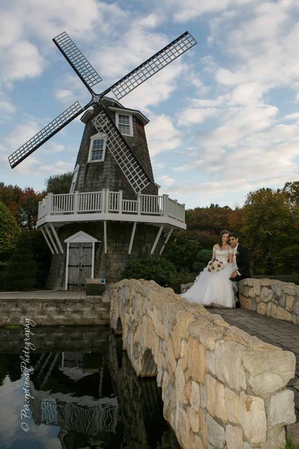 I can't believe it... it's time for my back and married post!! *UPDATE* Pro pics are in already!!