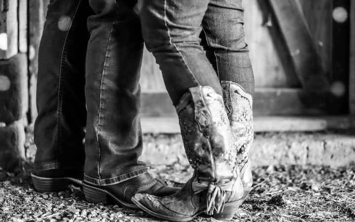 Show me your engagement photos! - 1