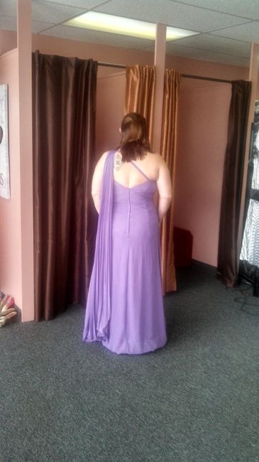 Show us your wedding dress!!!!!!