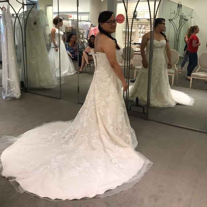 Show me your dresses!!