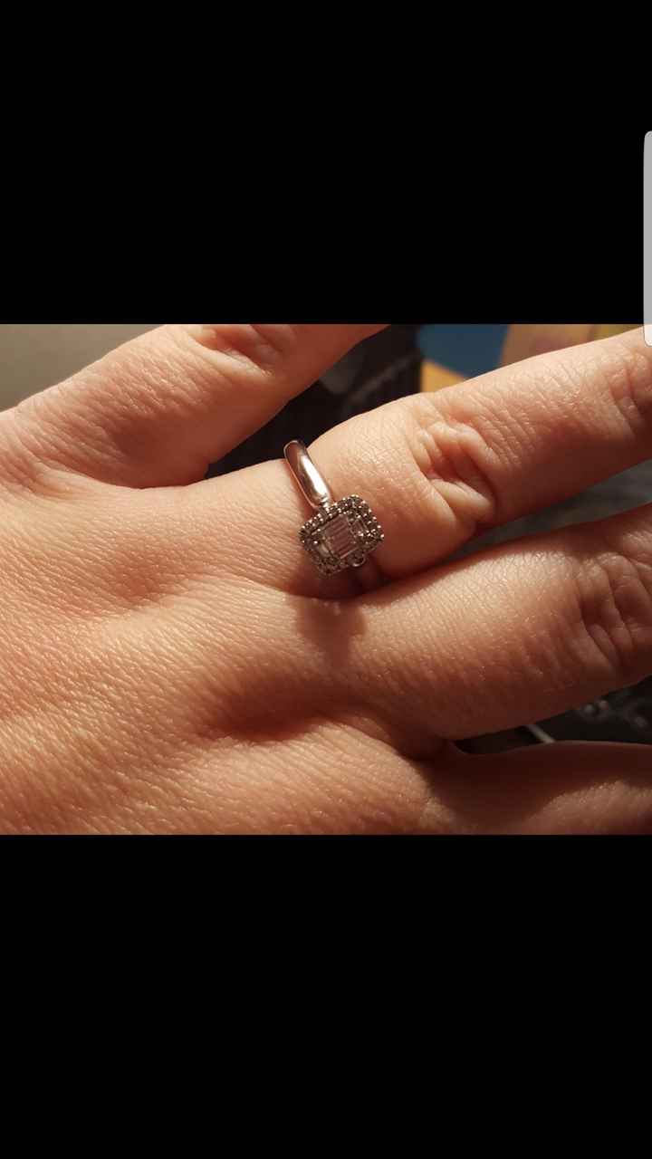 Show me... your halo engagement rings!! 💍 - 1