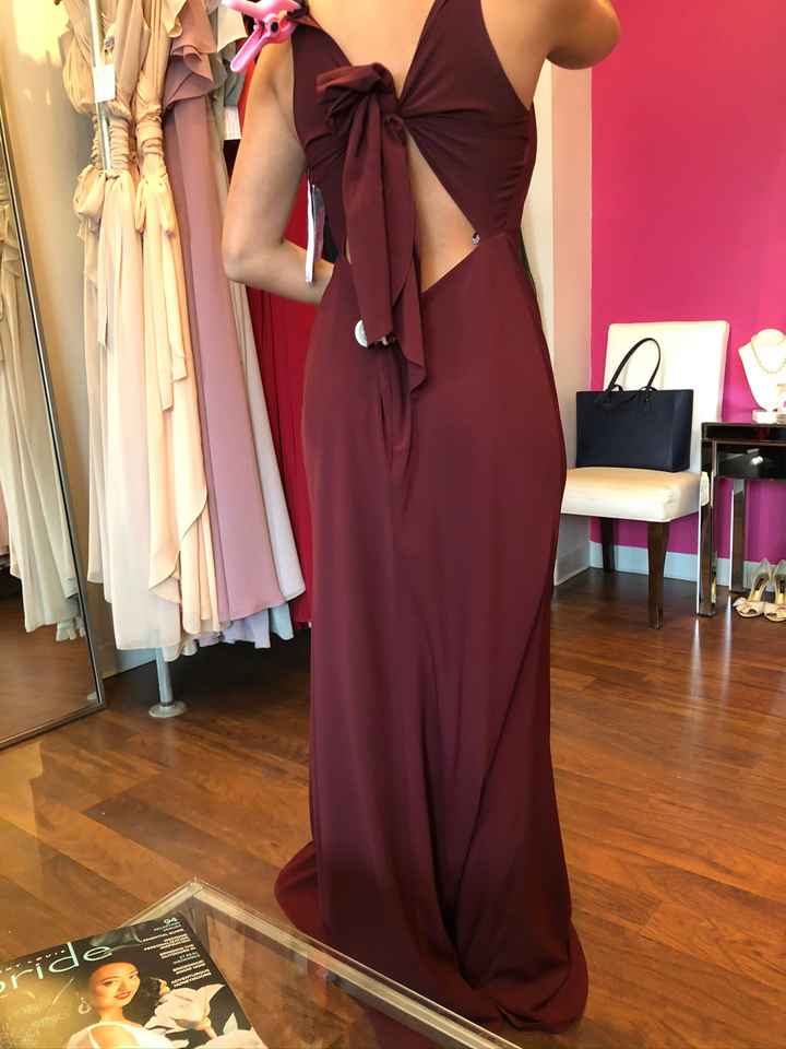 Colors that compliments a champagne wedding dress - 2