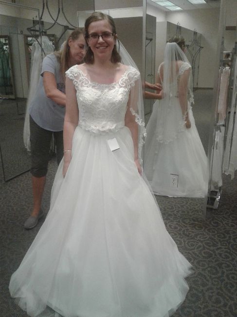 Wedding Dress Style Help (show me your dresses :) ) 32
