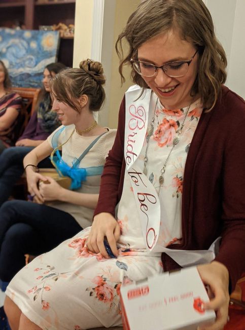 Show me your bridal shower outfits! - 1