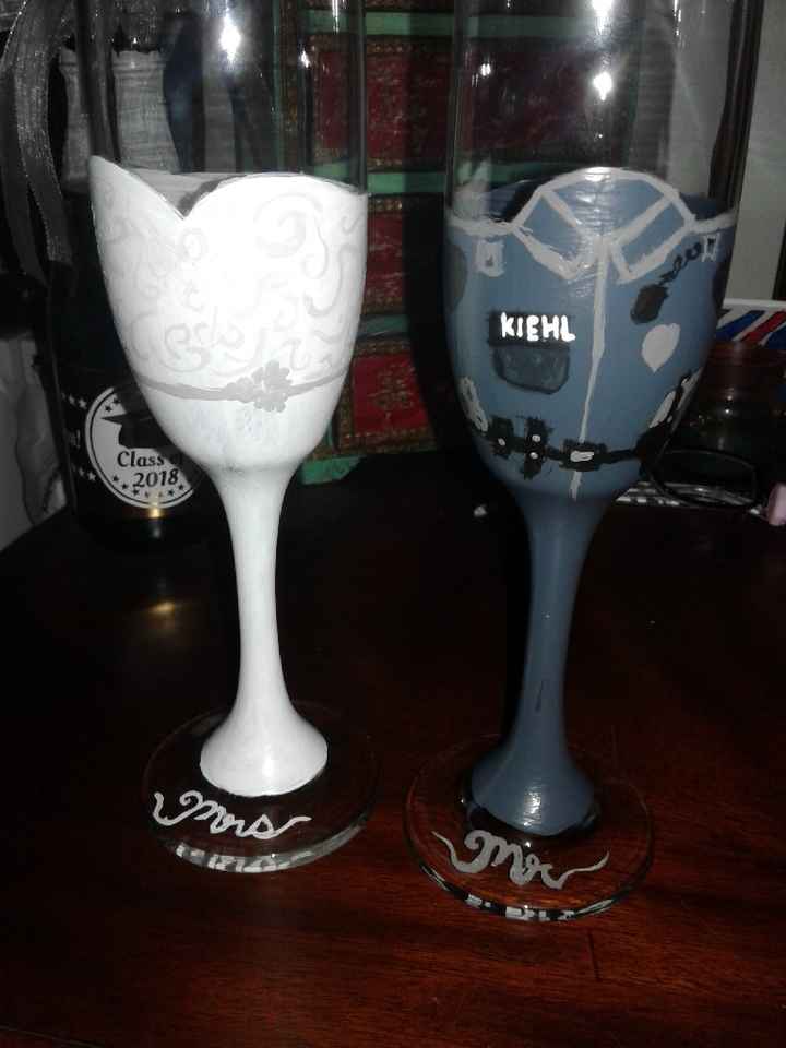diy painted champagne glasses - 1