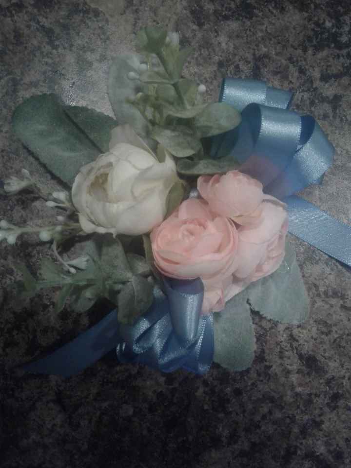 More diy Flowers! Trial corsage - 3