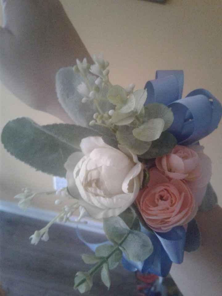 Fake vs real flowers?? - 1