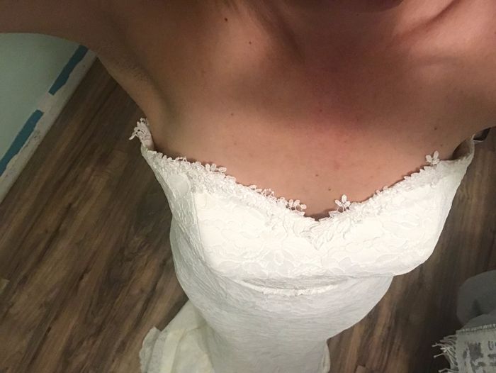 After a lot of trial and error, fuss and stress, my tailor decided to sew a  bra I know fits me into my wedding dress. 🤣 : r/bigboobproblems