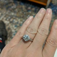 How many carats is your engagement ring? - 1