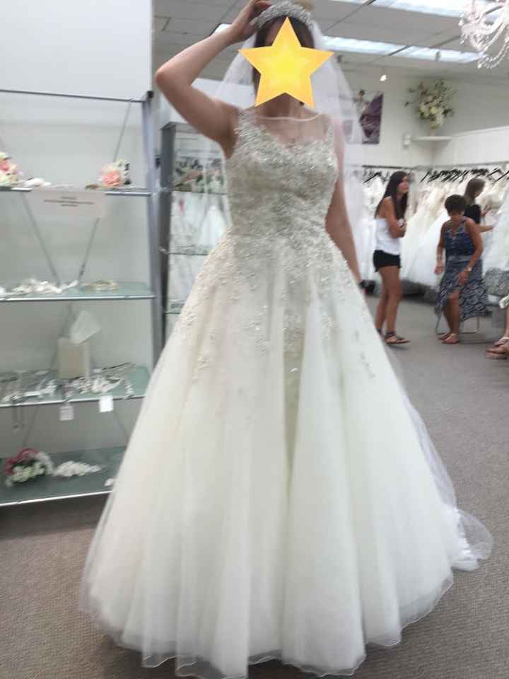 Who designed your dress?
