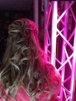 WEDDING HAIR? How are you doing your hair the day of?