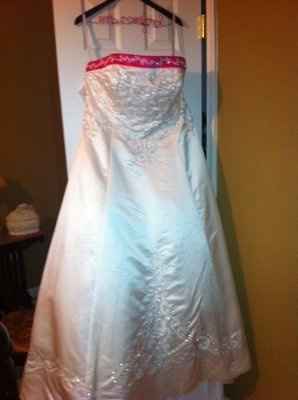 Dress and Hanger Came In