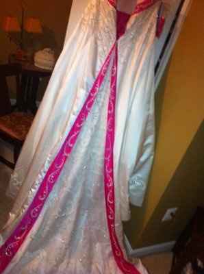 Dress and Hanger Came In