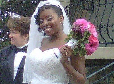 I have wedding PICTURES
