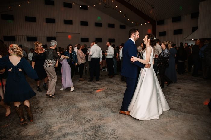 Need help! Metal shed building reception decor 12