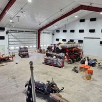 Need help! Metal shed building reception decor - 1