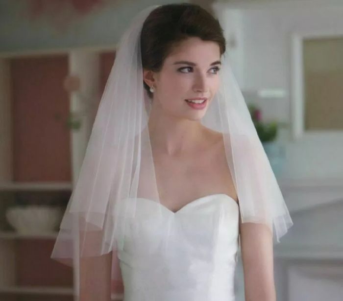 Show Me Your Gown + Accessories! 10