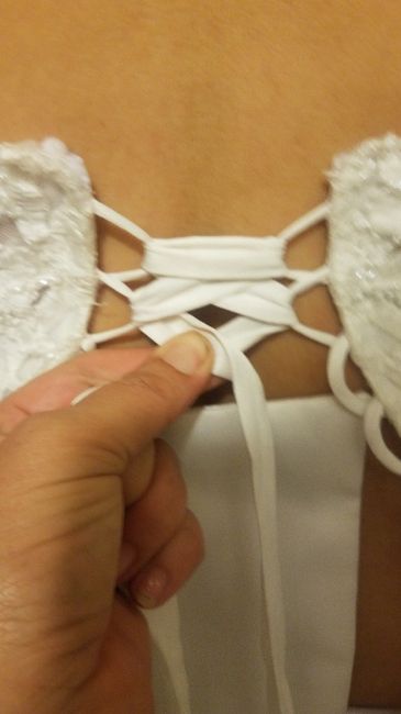 Wedding Dress- Corset or Buttons? Unbiased opinions needed! 1