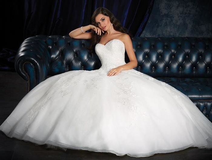 Need Dress Recommendations! -AA Affected Bride
