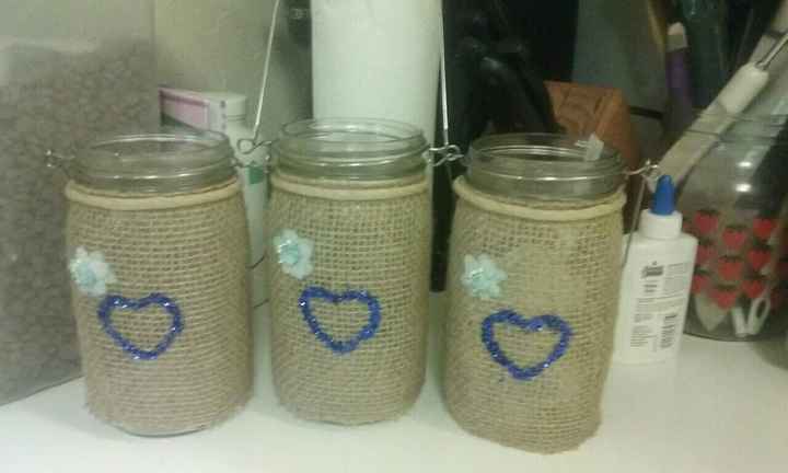 What to do with the bridemaids' bouquets at the reception