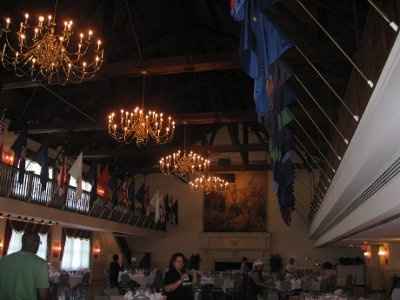 The Dreaded Seating Conversation: Head Table vs Sweetheart Table