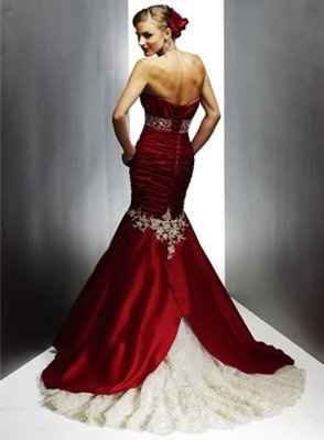 A History of the White Wedding Dress