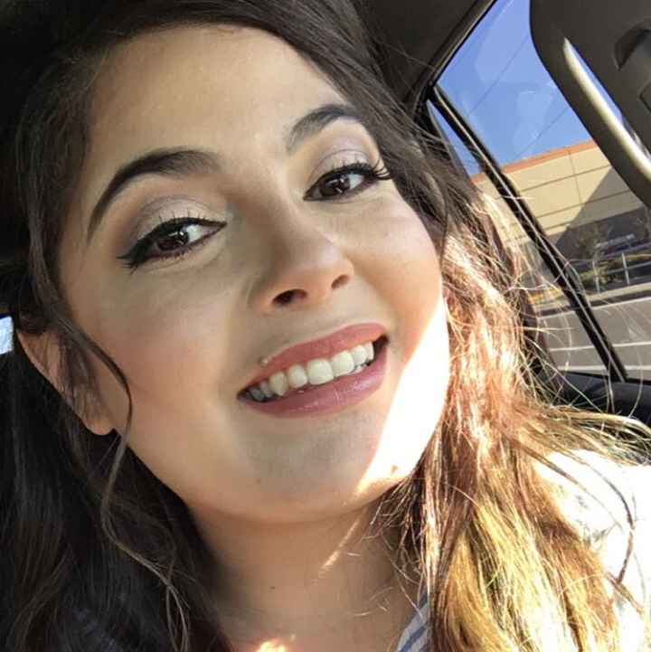  Airbrush vs regular makeup - 1