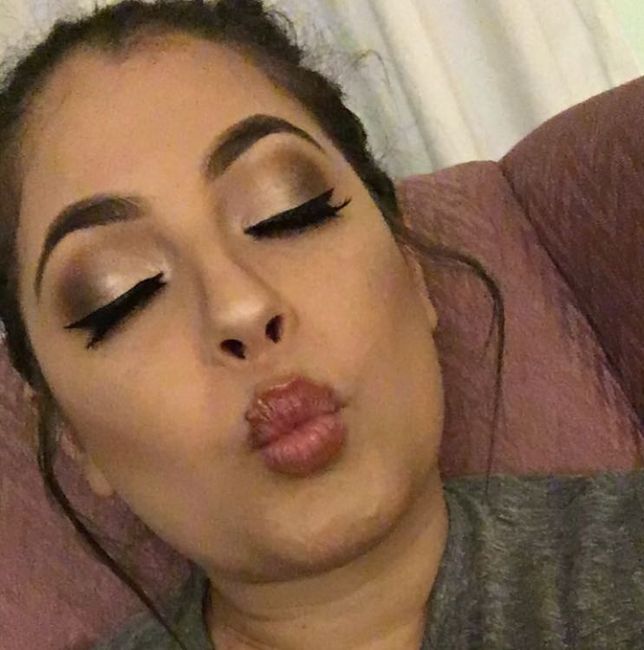 Help me choose a makeup artist - 2
