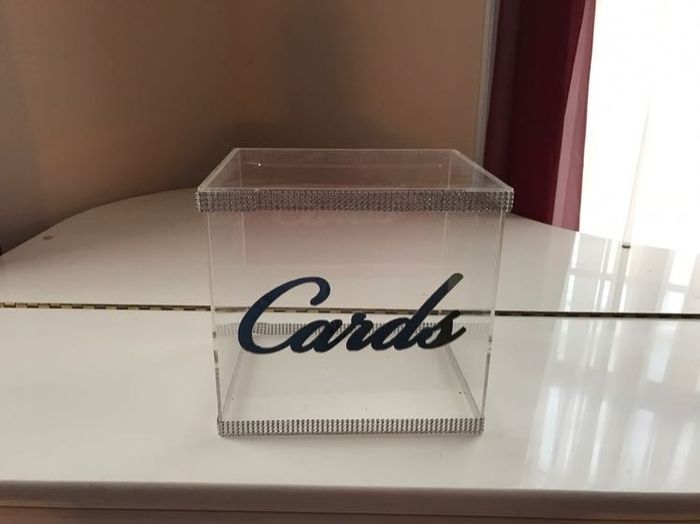 Show me your box, card box!