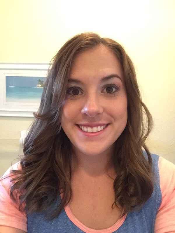 Airbrush makeup for e-pics